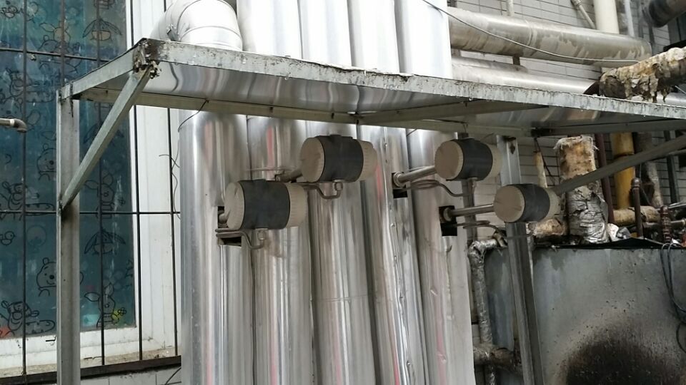 威遠(yuǎn)渦街流量計-武漢某服裝廠調(diào)試現(xiàn)場